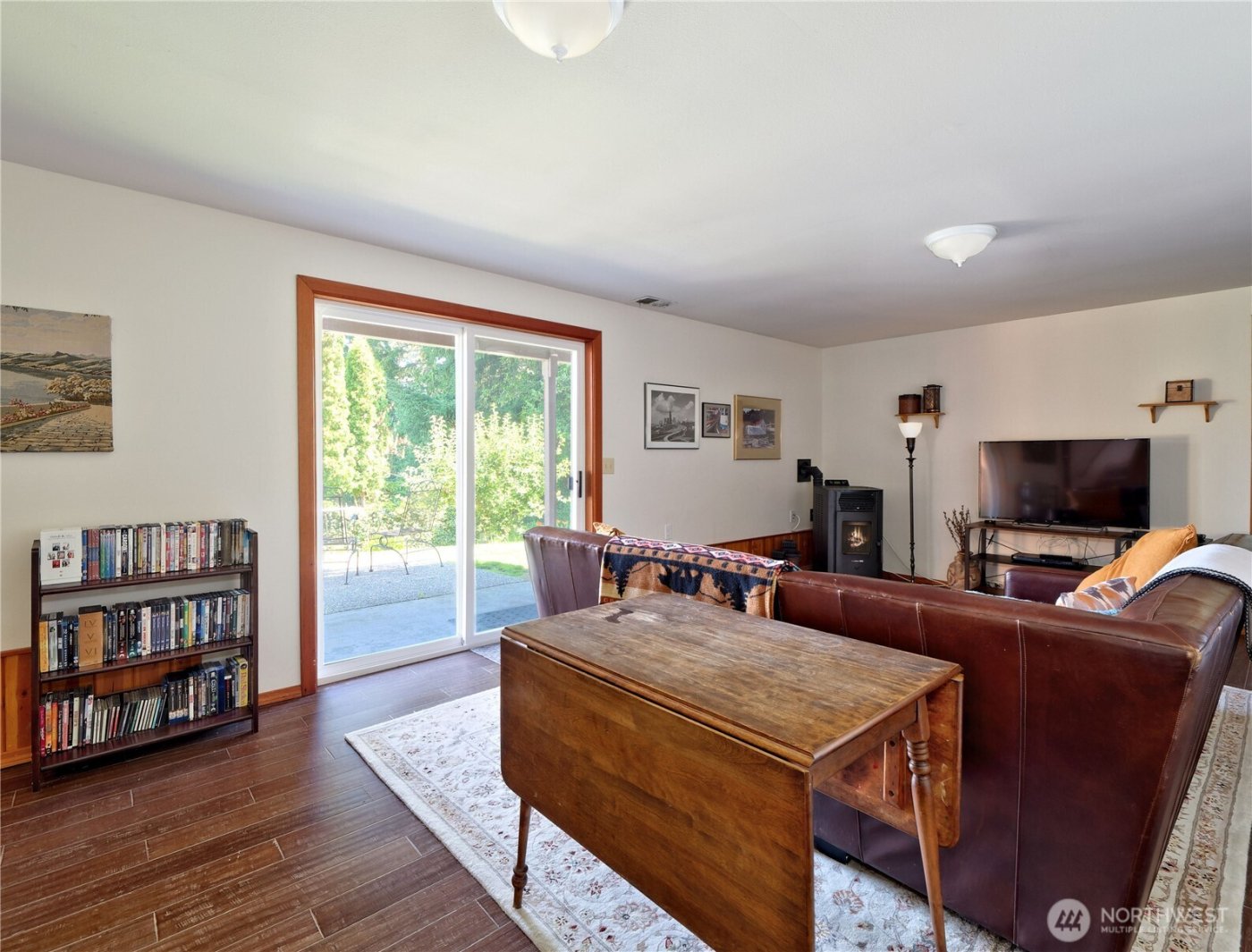 1273 SE Camano Drive , Camano Island, WA 98282