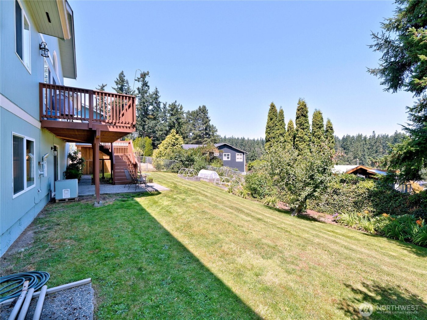 1273 SE Camano Drive , Camano Island, WA 98282