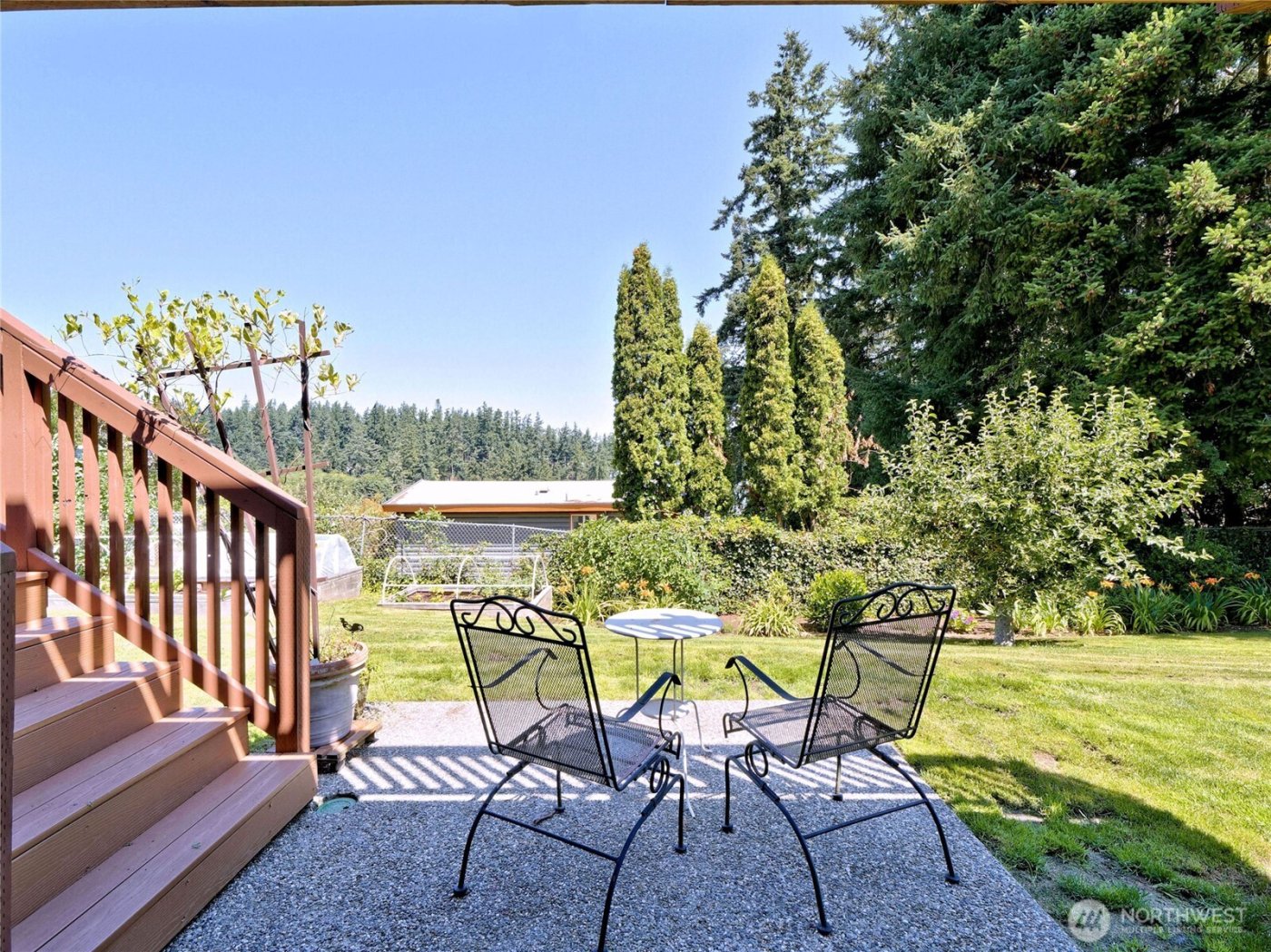 1273 SE Camano Drive , Camano Island, WA 98282