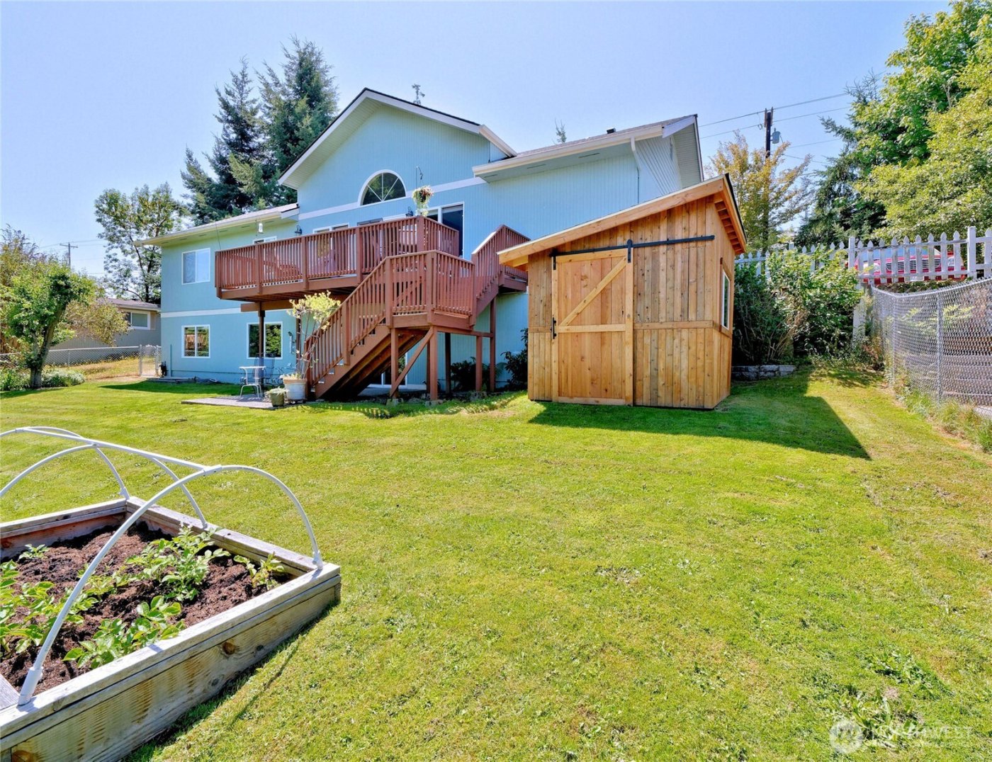 1273 SE Camano Drive , Camano Island, WA 98282