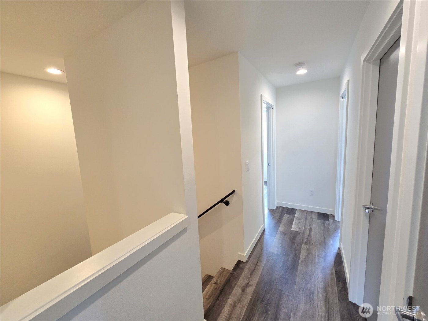 4709 B 8th Avenue NE, Seattle, WA 98105