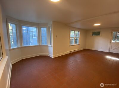 2611 3rd Avenue W, Seattle, WA 98119 - Photo 3