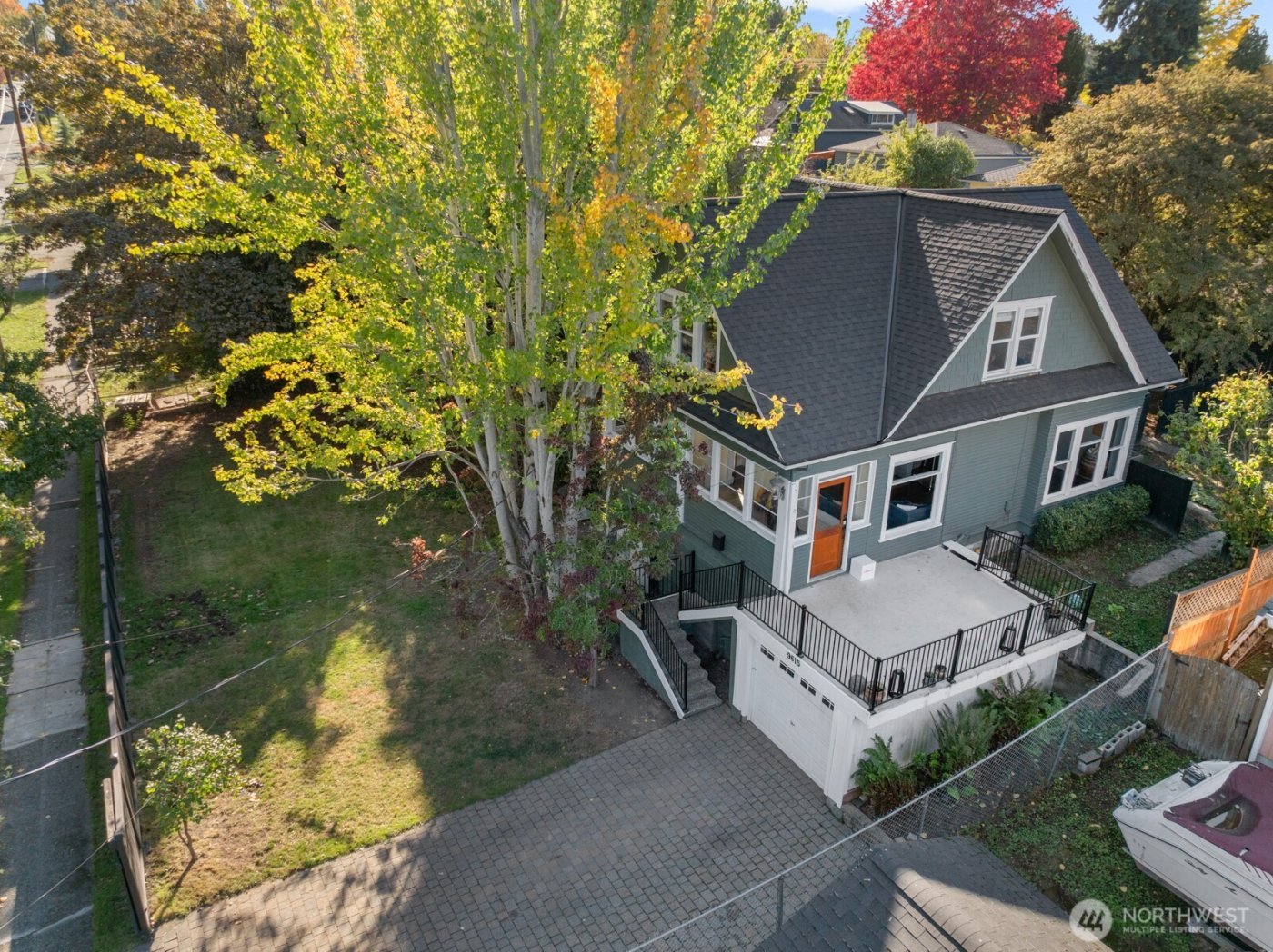 9615 57th Avenue S, Seattle, WA 98118