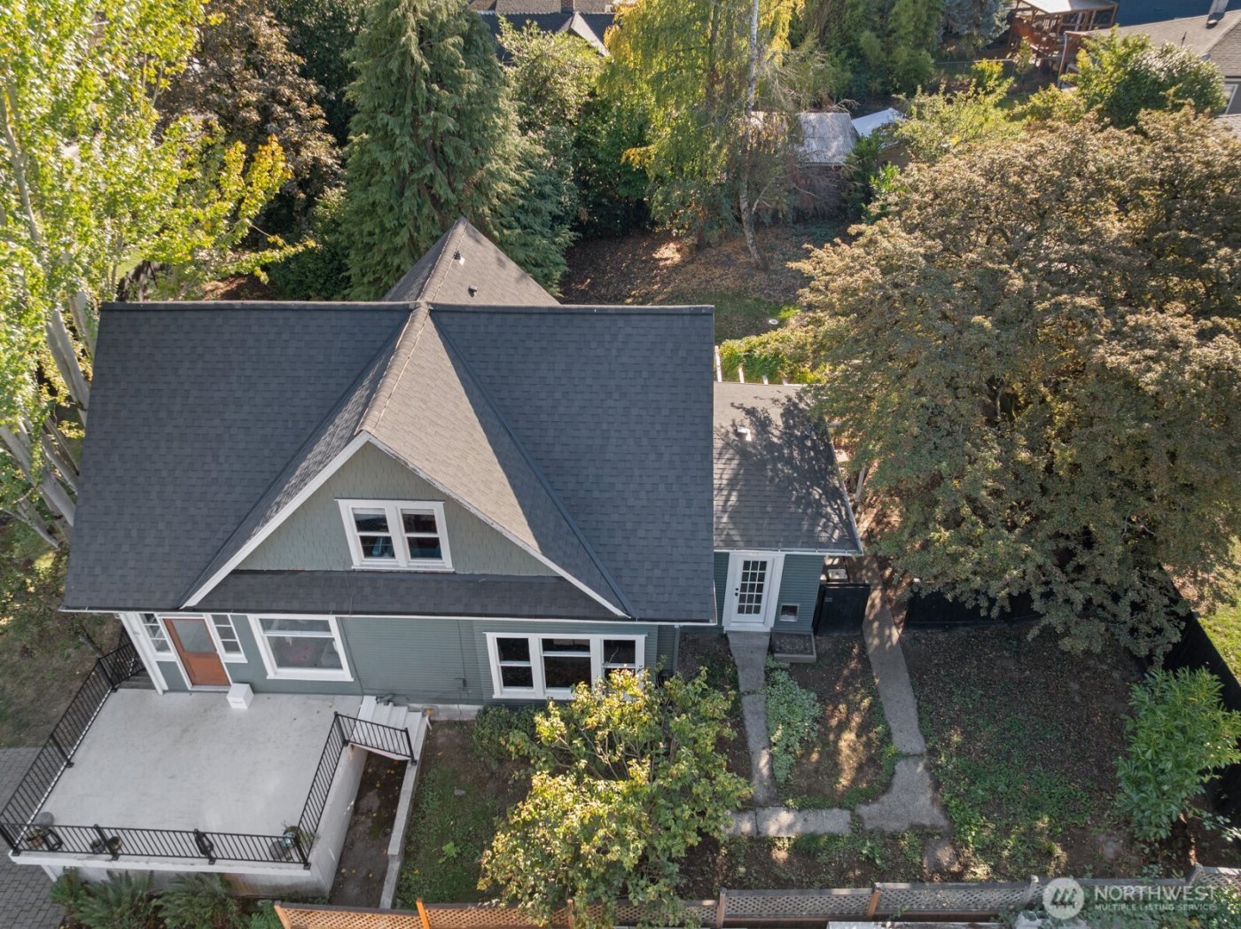 9615 57th Avenue S, Seattle, WA 98118