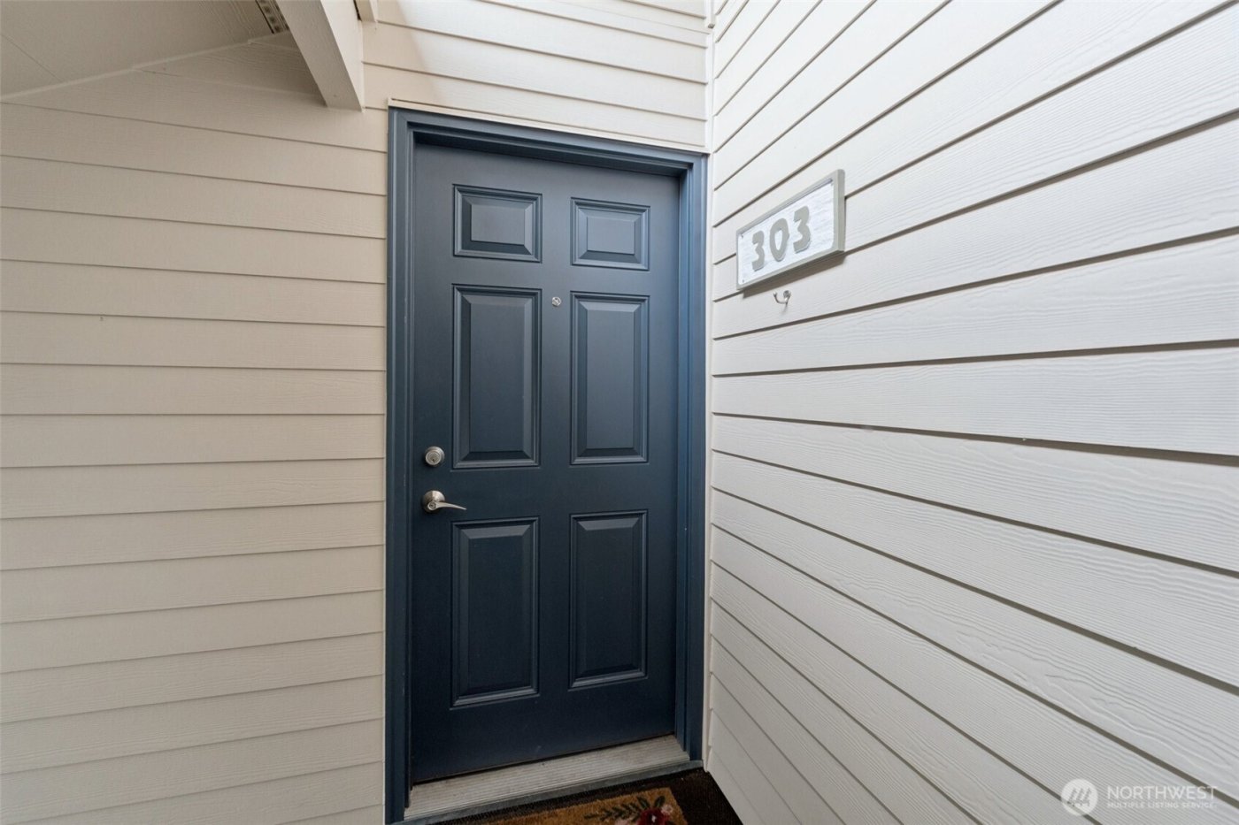 12505 NE 143rd Street #B303, Kirkland, WA 98034