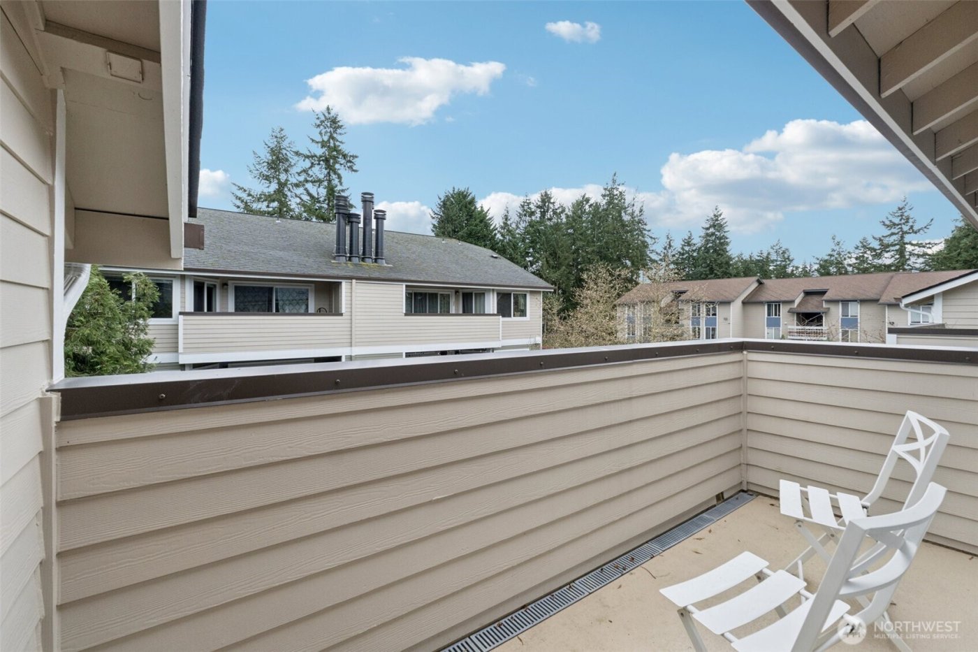 12505 NE 143rd Street #B303, Kirkland, WA 98034