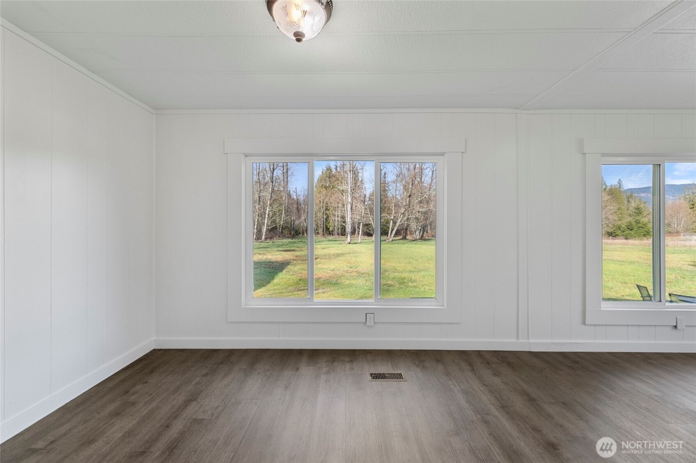 22398 Grip Road , Sedro Woolley, WA 98284