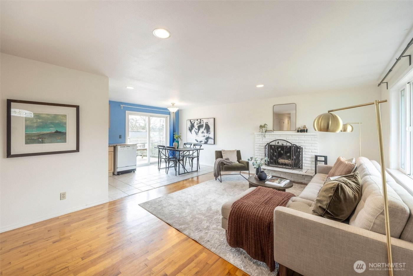 10020 18th Avenue SW, Seattle, WA 98146-3712