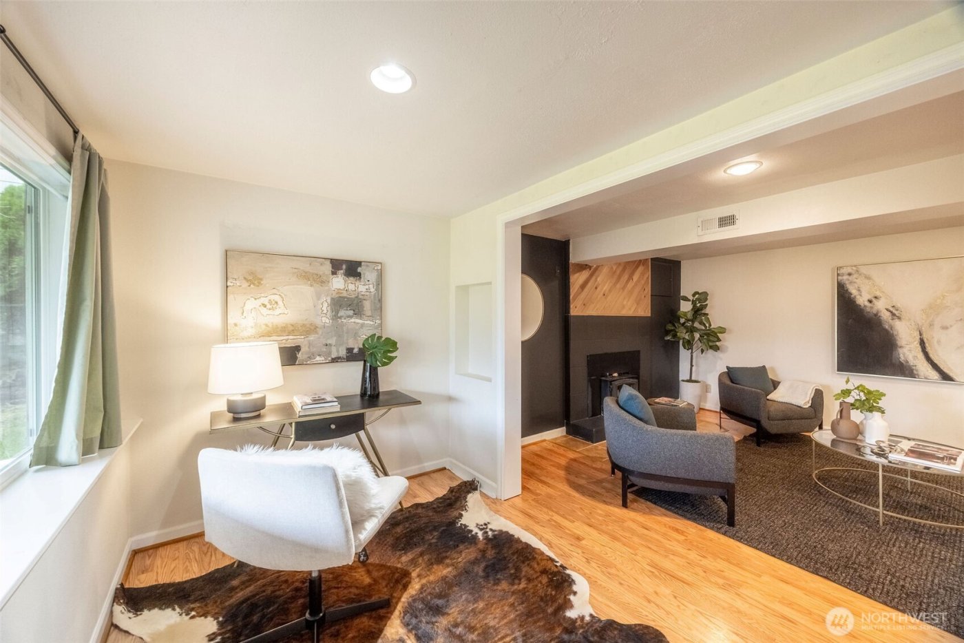 10020 18th Avenue SW, Seattle, WA 98146-3712