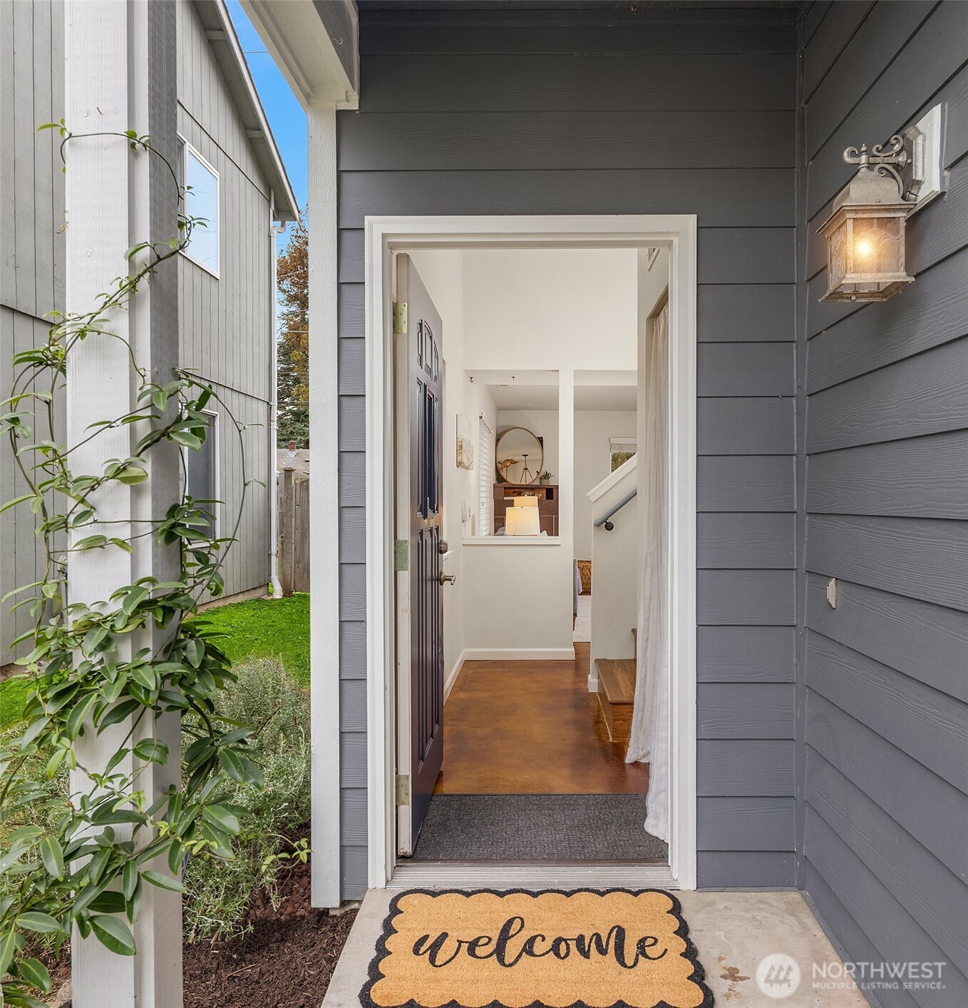 9253 Fremont Avenue N, Seattle, WA 98103