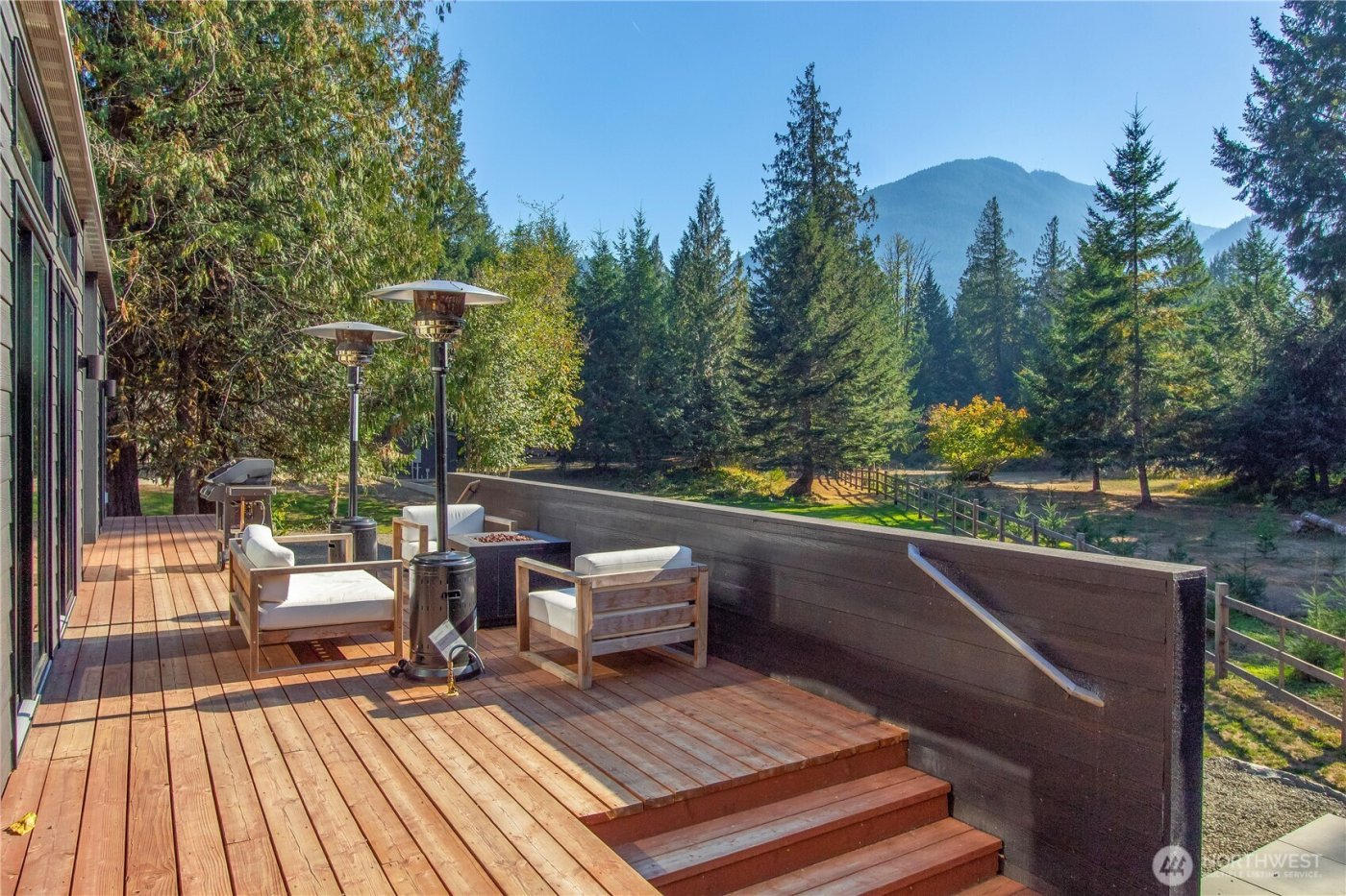 288 Baker Road , Packwood, WA 98377