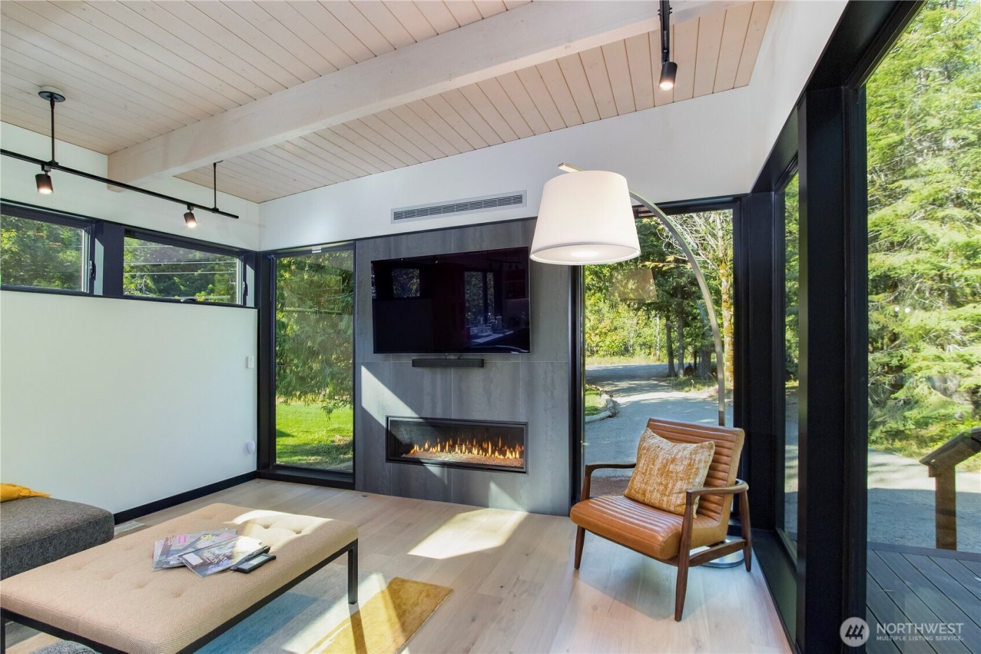 288 Baker Road , Packwood, WA 98377