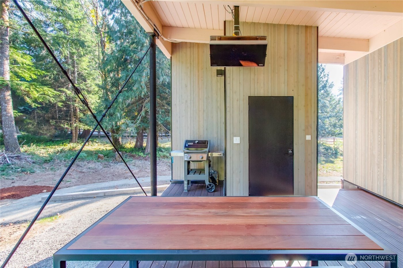 288 Baker Road , Packwood, WA 98377