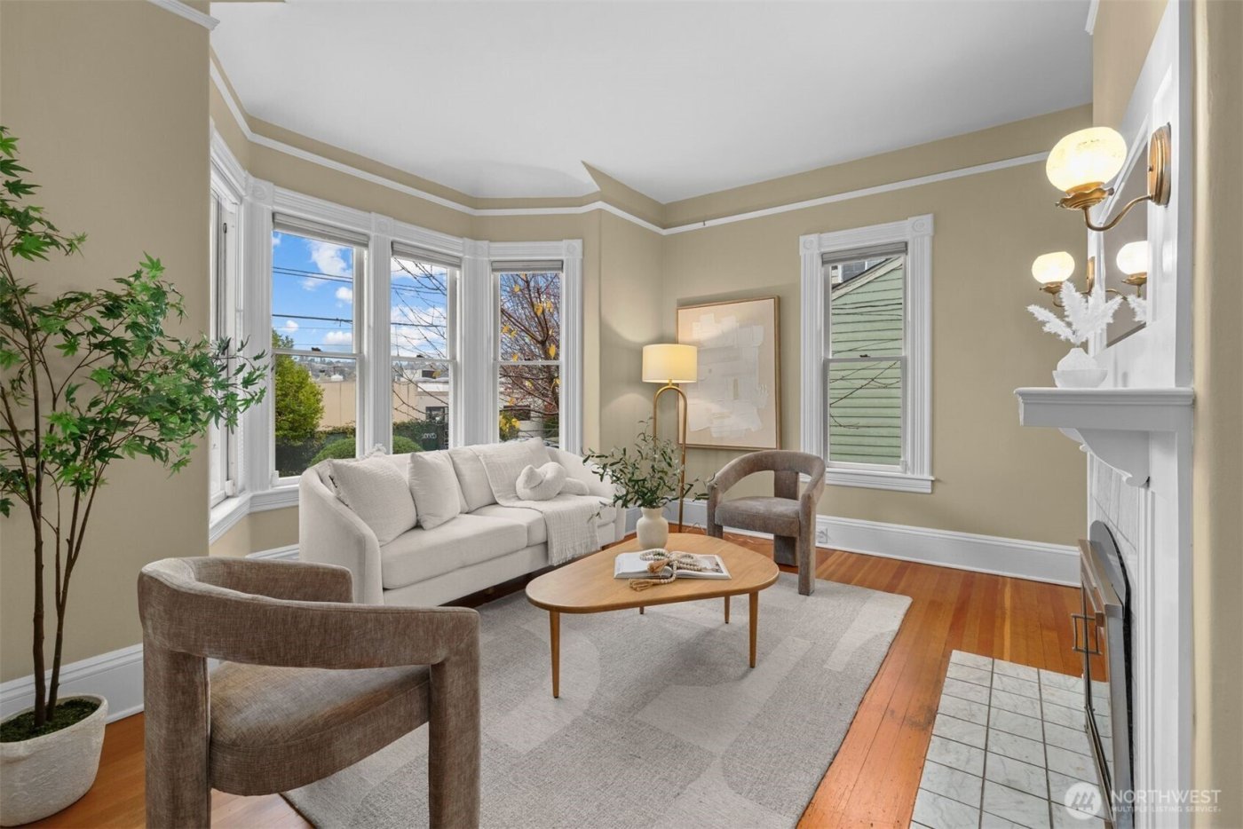 2016 14th Avenue W, Seattle, WA 98119