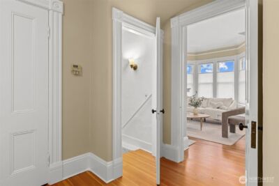 2016 14th Avenue W, Seattle, WA 98119 - Photo 9