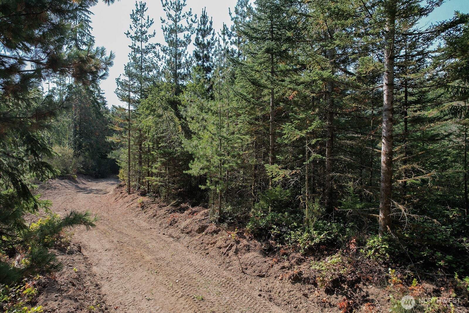 3 Holly Road NW, Bremerton, WA 98312