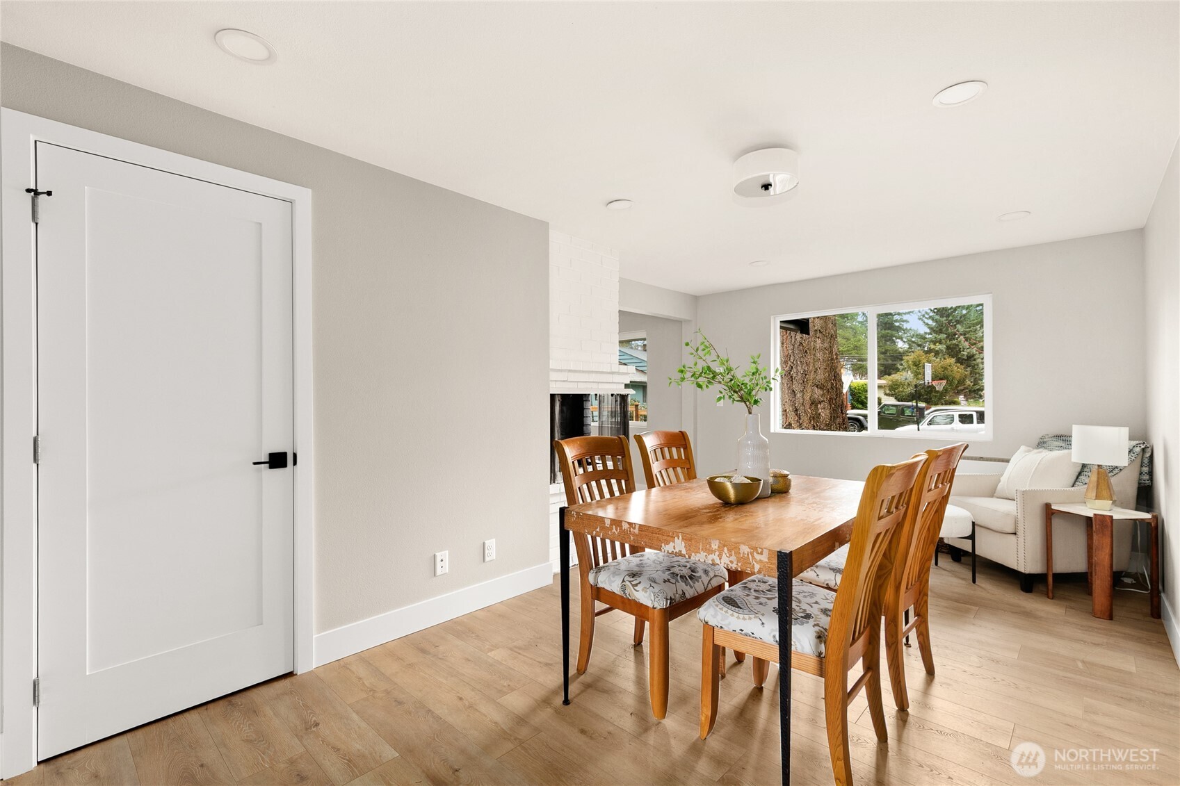 1402 N 136th Street , Seattle, WA 98133