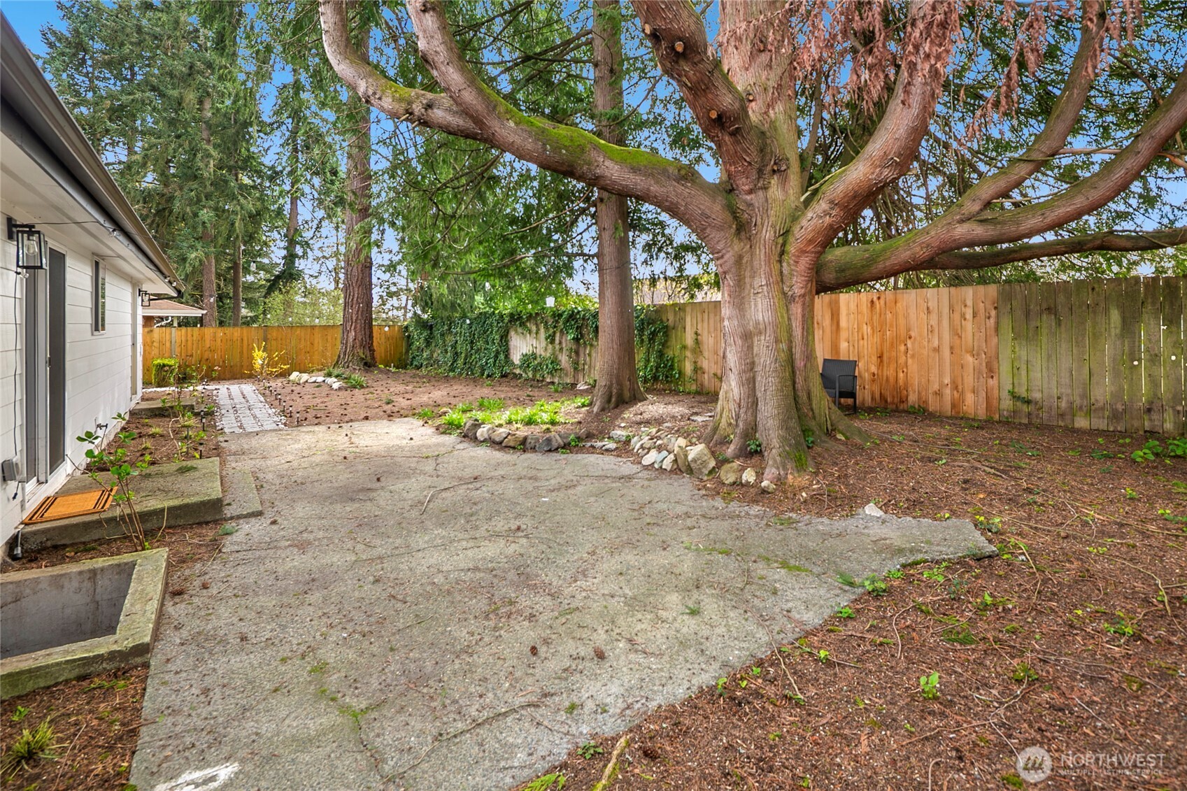 1402 N 136th Street , Seattle, WA 98133