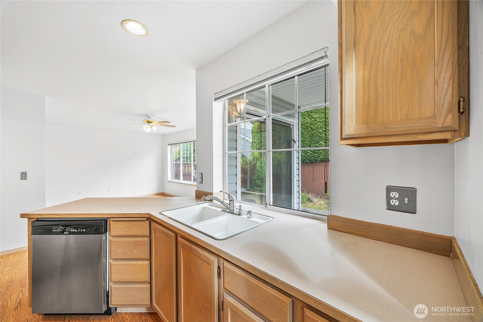 7608 145th Avenue Ct E, Sumner, WA 98390