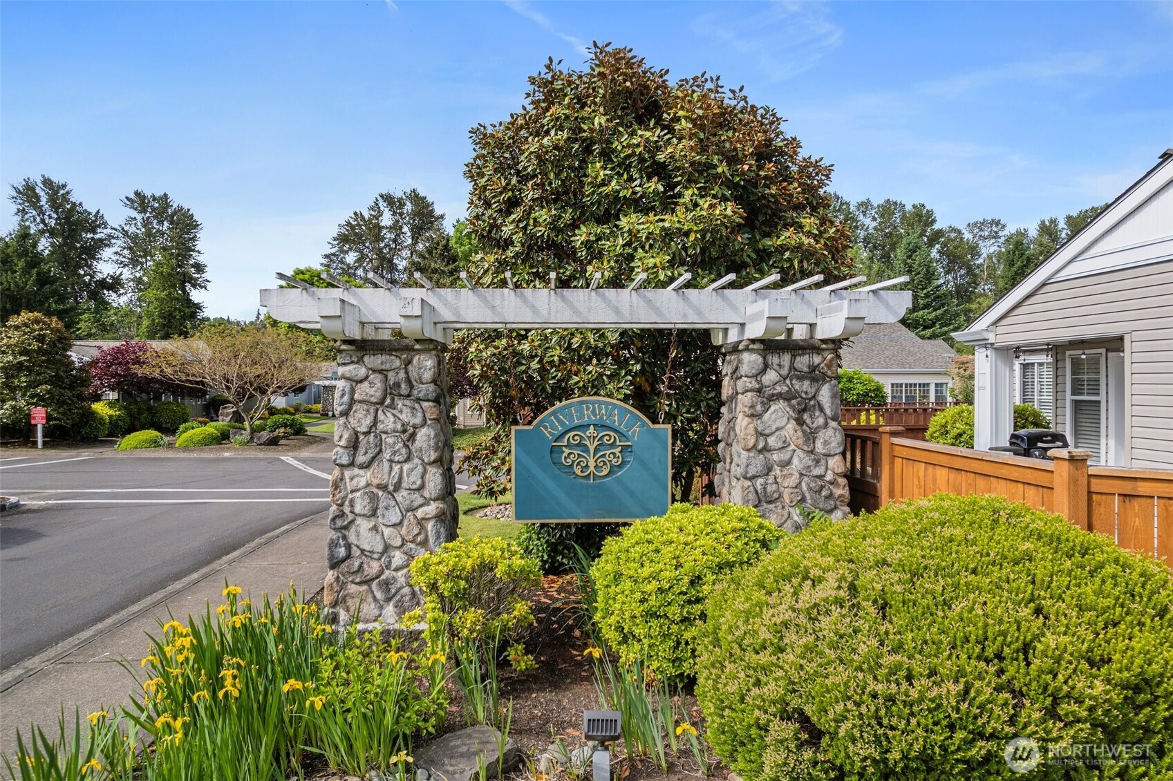 7608 145th Avenue Ct E, Sumner, WA 98390