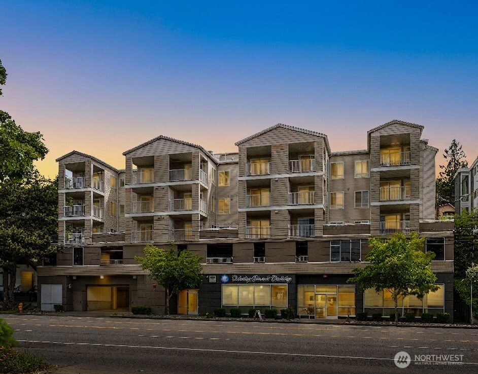 2530 Fifteenth Avenue W #410, Seattle, WA 98119