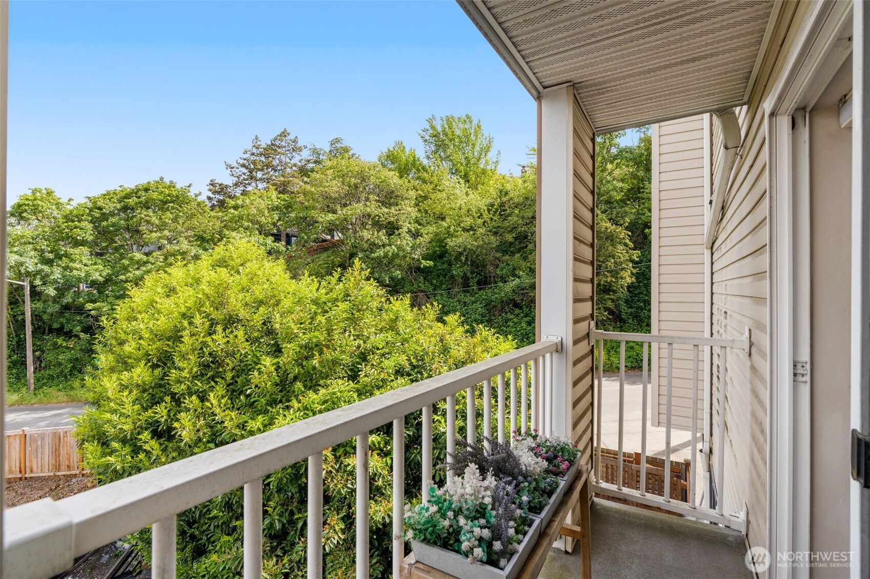 2530 Fifteenth Avenue W #410, Seattle, WA 98119