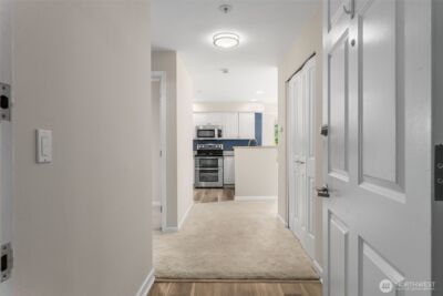 2530 Fifteenth Avenue W #410, Seattle, WA 98119 - Photo 17