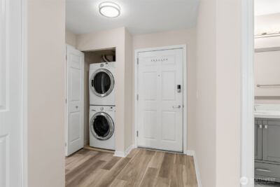2530 Fifteenth Avenue W #410, Seattle, WA 98119 - Photo 18