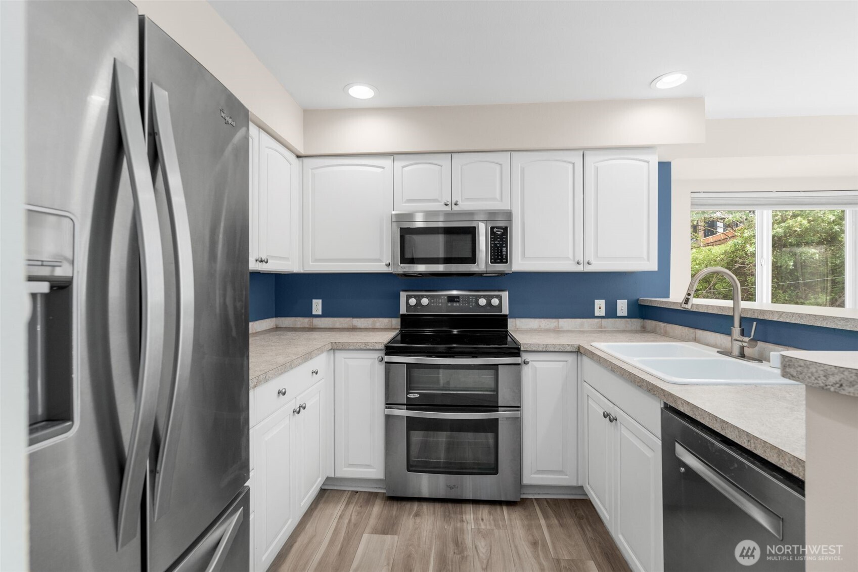 2530 Fifteenth Avenue W #410, Seattle, WA 98119