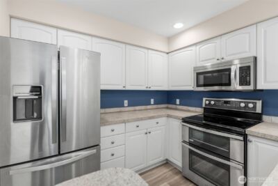 2530 Fifteenth Avenue W #410, Seattle, WA 98119 - Photo 7