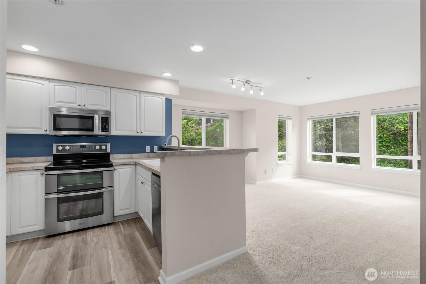 2530 Fifteenth Avenue W #410, Seattle, WA 98119