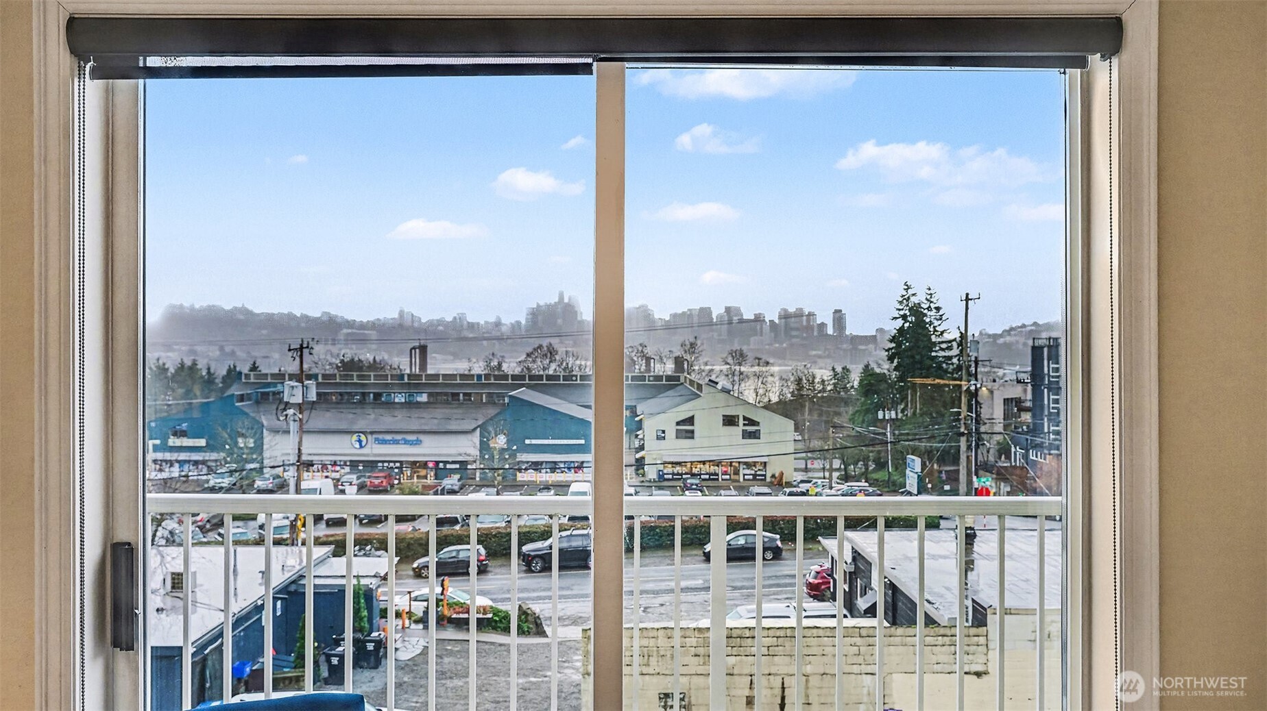 3420 Burke N #C-308, Seattle, WA 98103