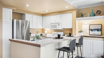 3420 Burke N #C-308, Seattle, WA 98103 - Photo 10