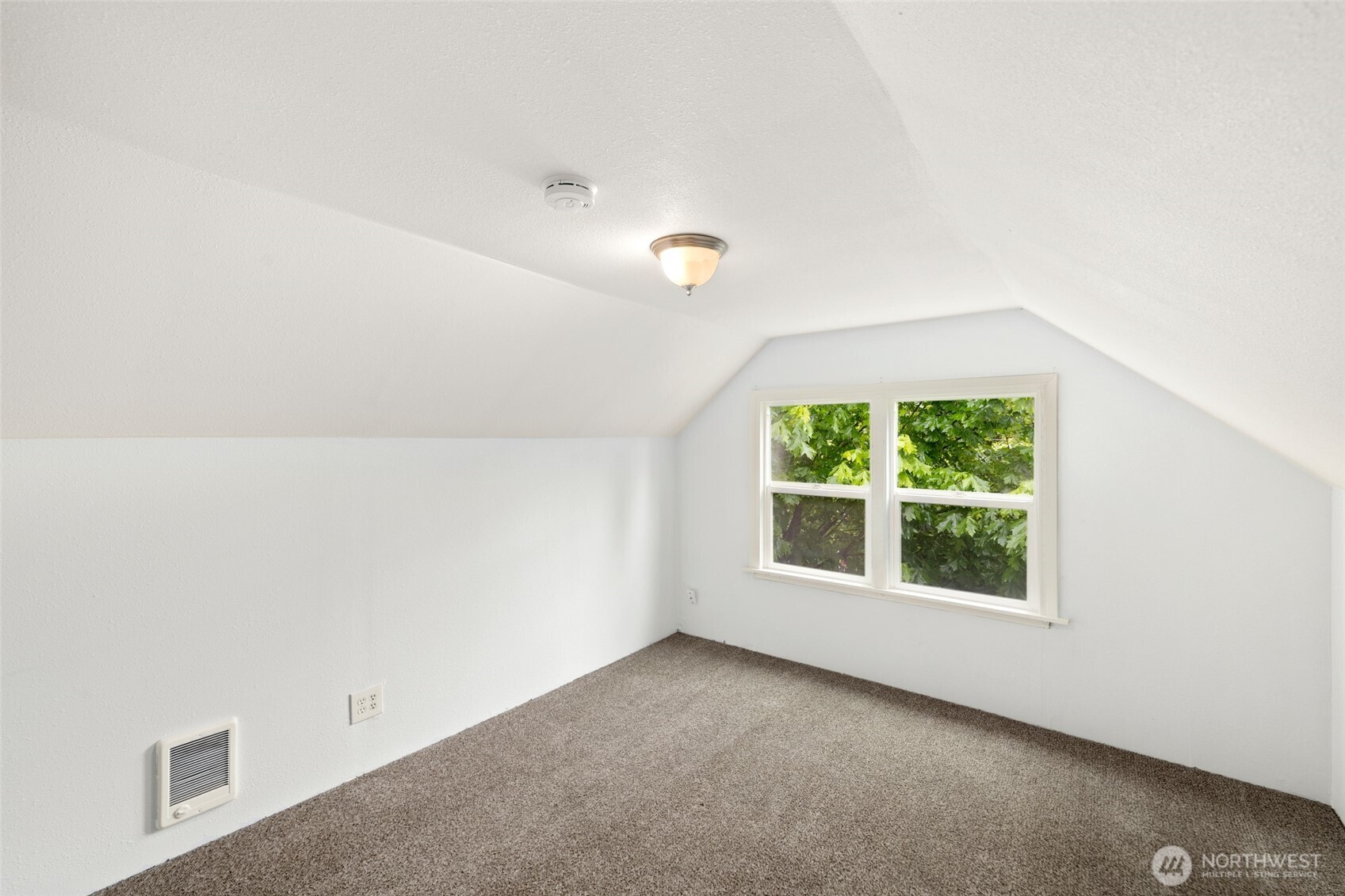 11513 Jovita Blvd E, Edgewood, WA 98372