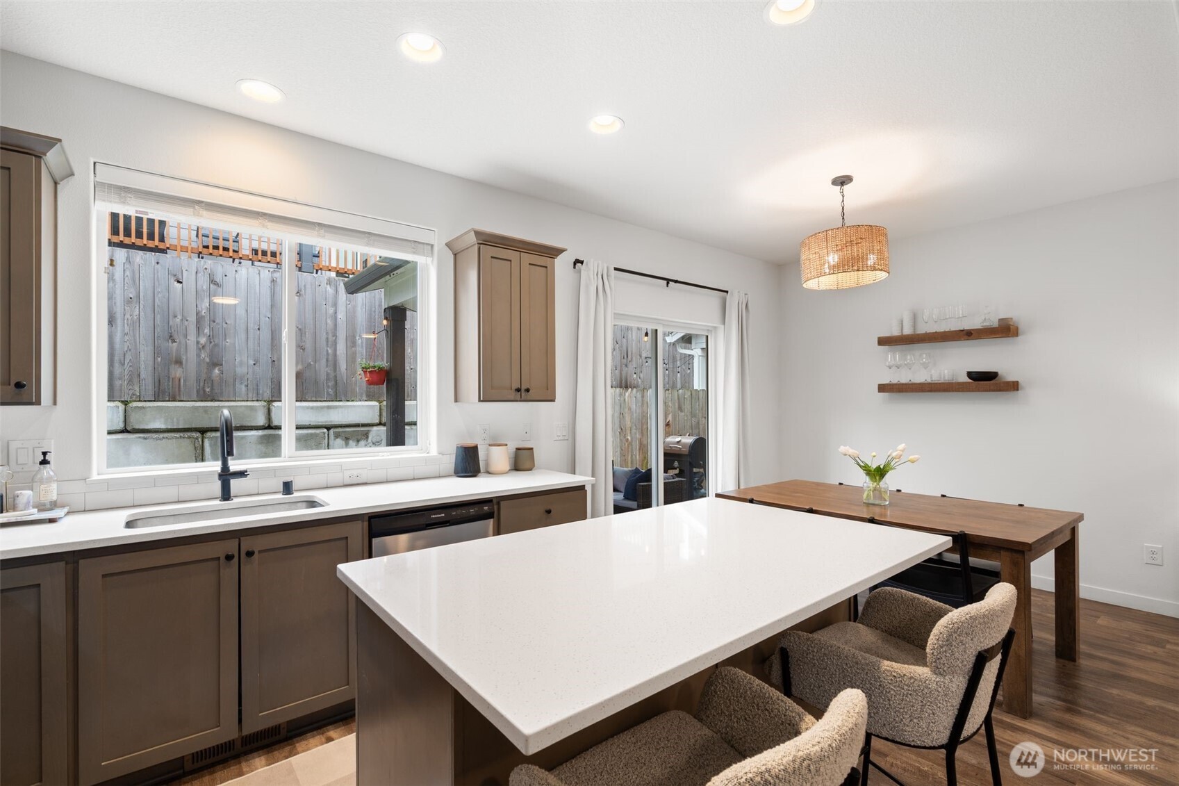 1124 N Fairhope Place , Ridgefield, WA 98642