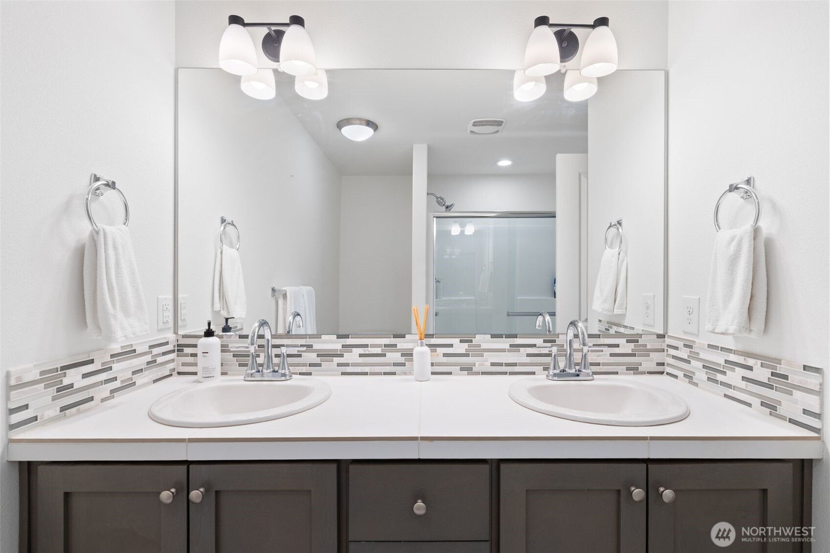 1124 N Fairhope Place , Ridgefield, WA 98642