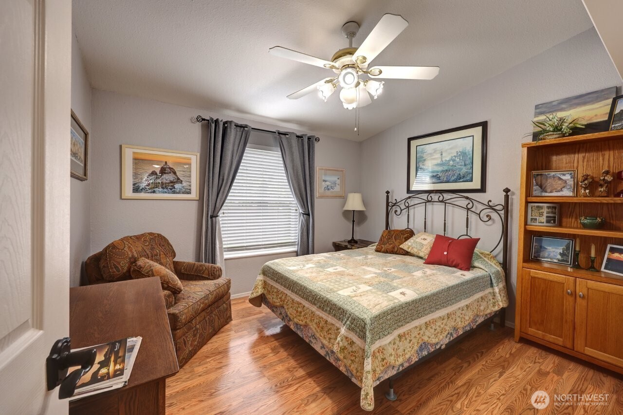 1308 N Washington Avenue , Long Beach, WA 98631