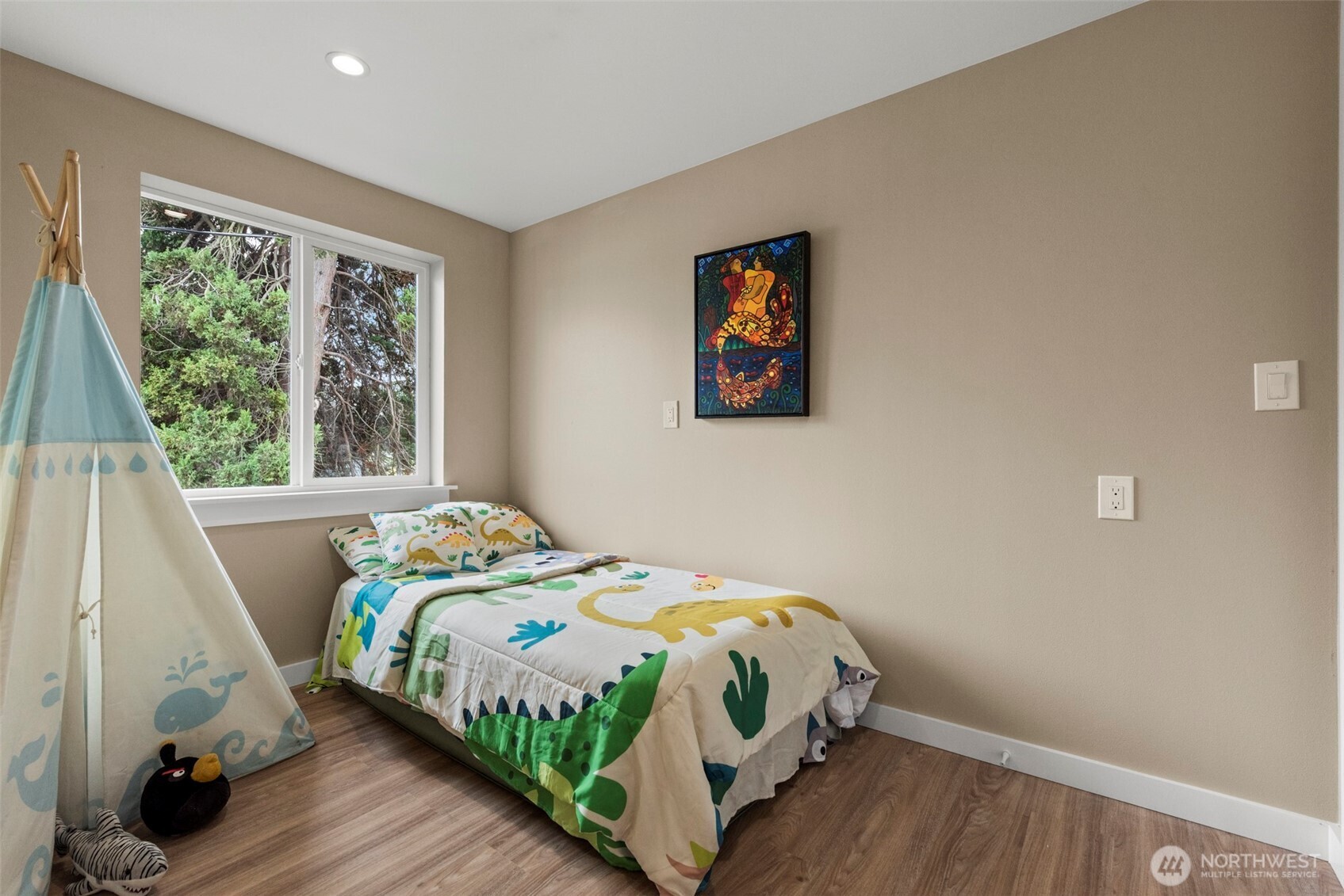 6709 Aurora Avenue , Seattle, WA 98103