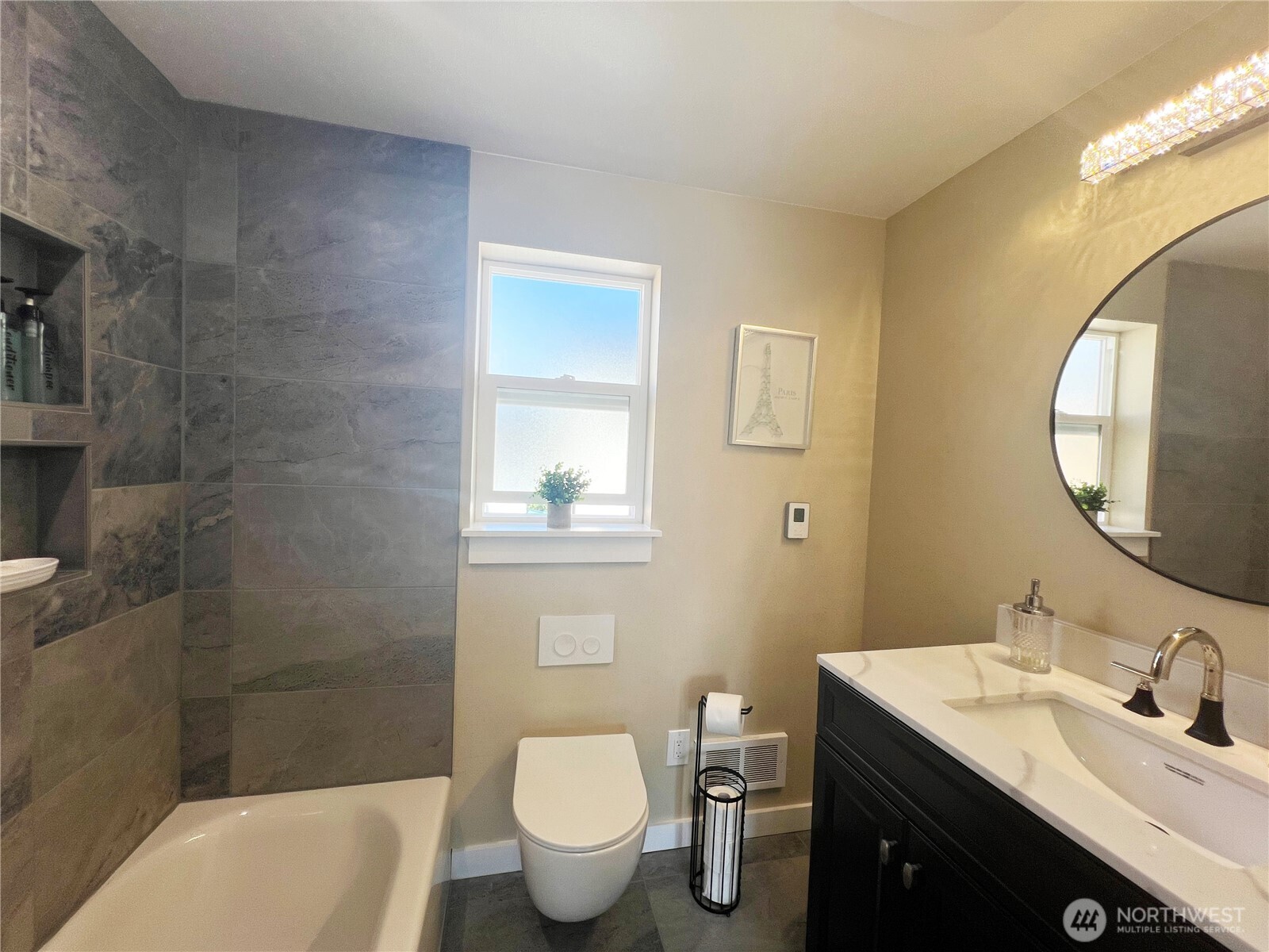 6709 Aurora Avenue , Seattle, WA 98103