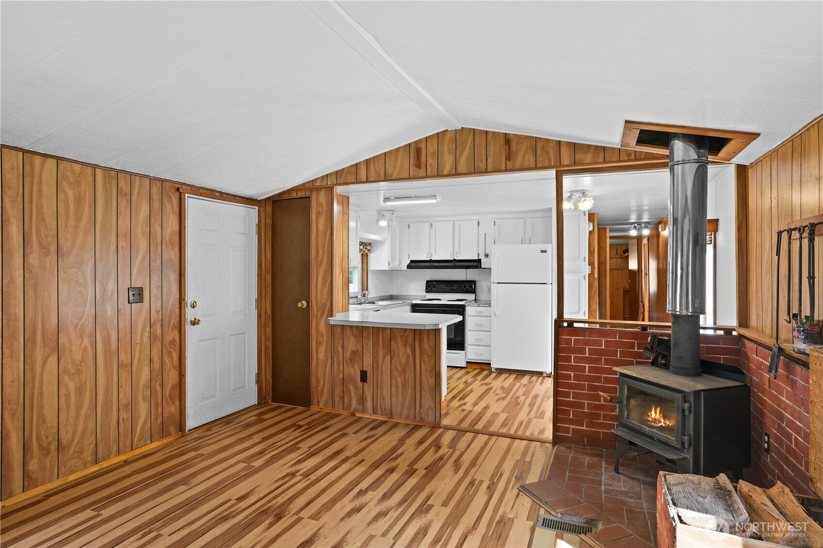 2550 SW Youwood Way , Port Orchard, WA 98367