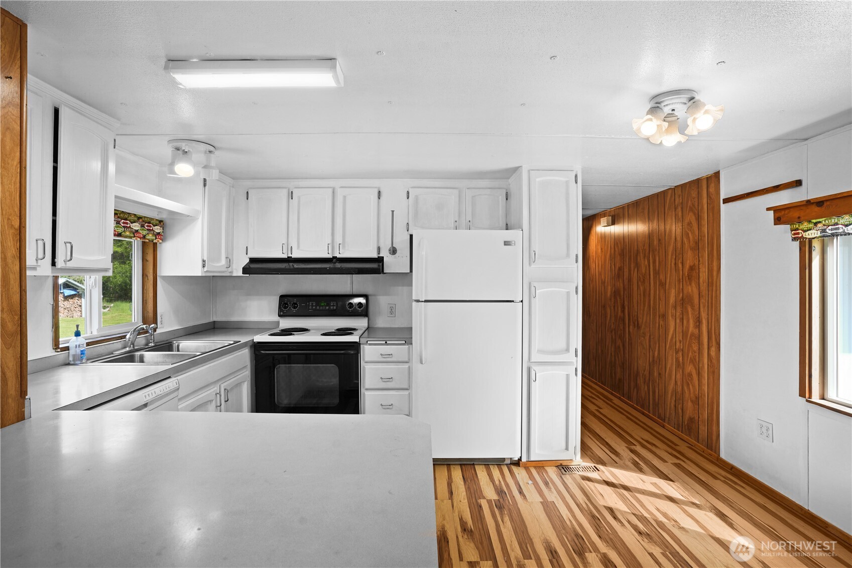 2550 SW Youwood Way , Port Orchard, WA 98367