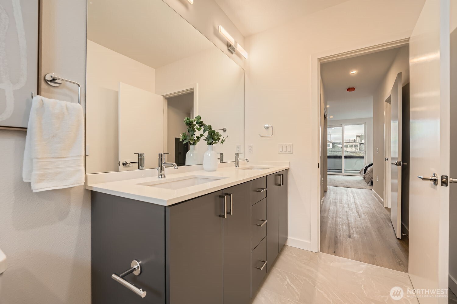 6610 Carleton Avenue S #B, Seattle, WA 98108