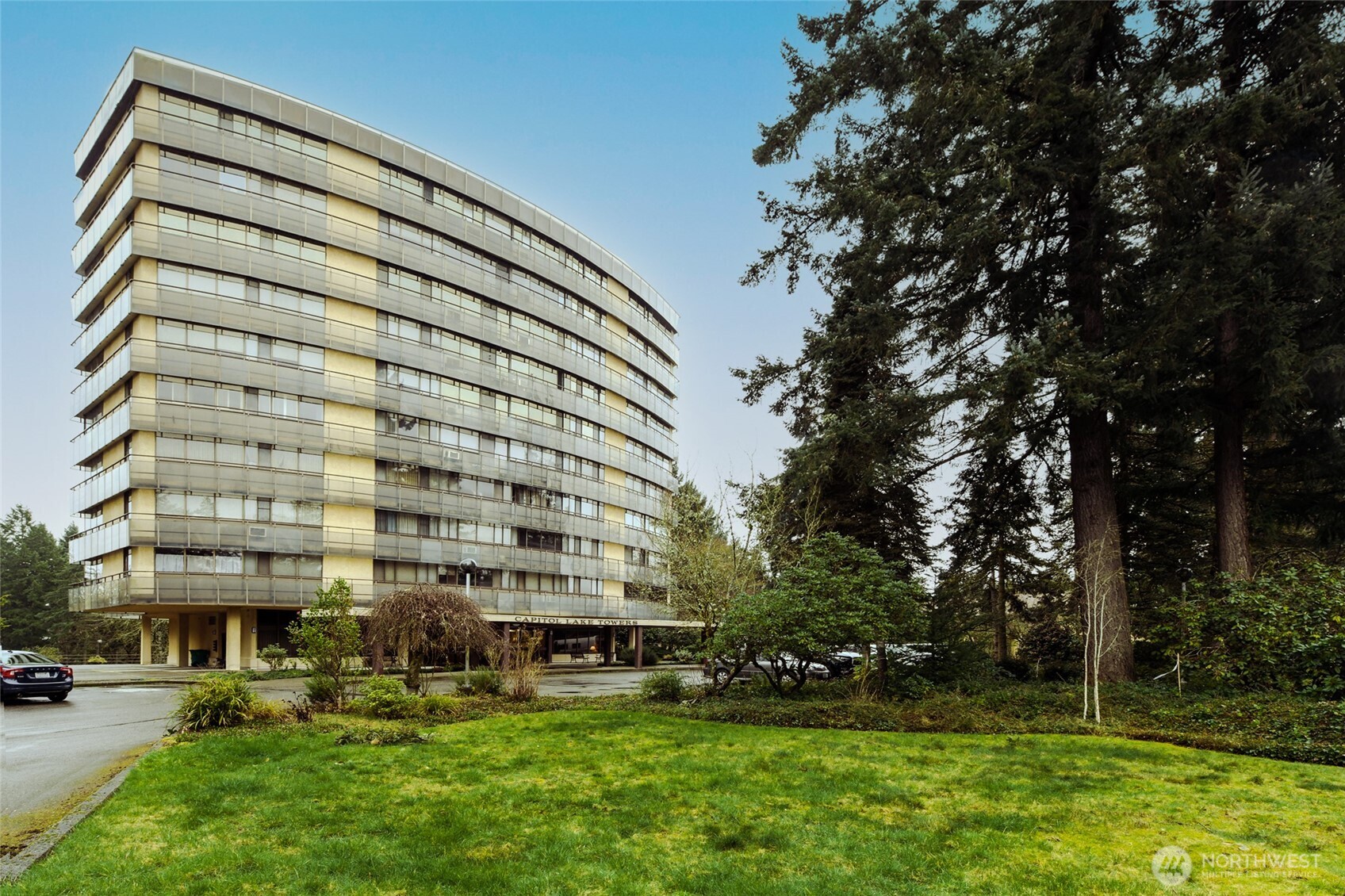 1910 Evergreen Park Drive SW #302, Olympia, WA 98502
