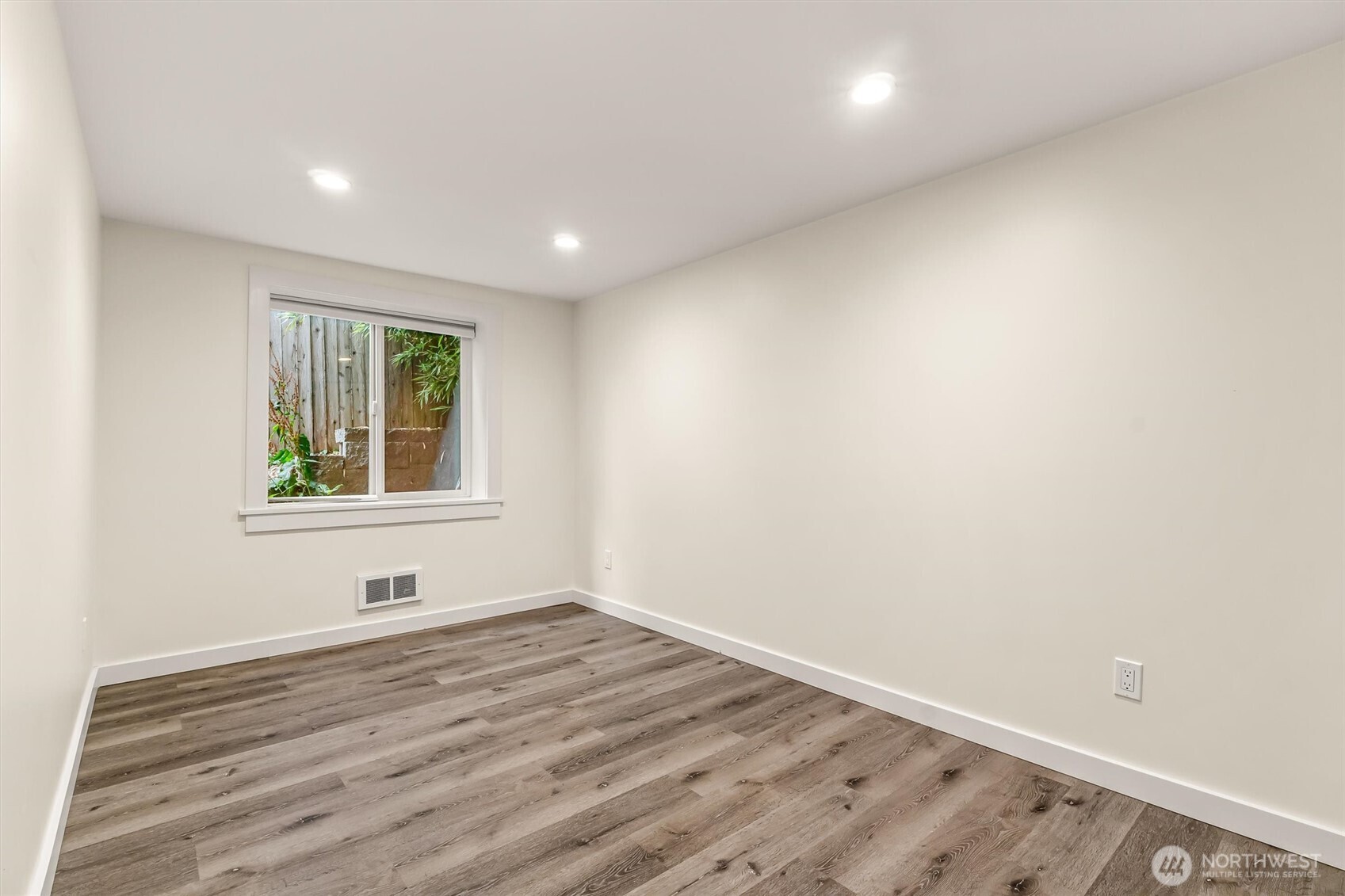 9251 N Ashworth Avenue N, Seattle, WA 98103