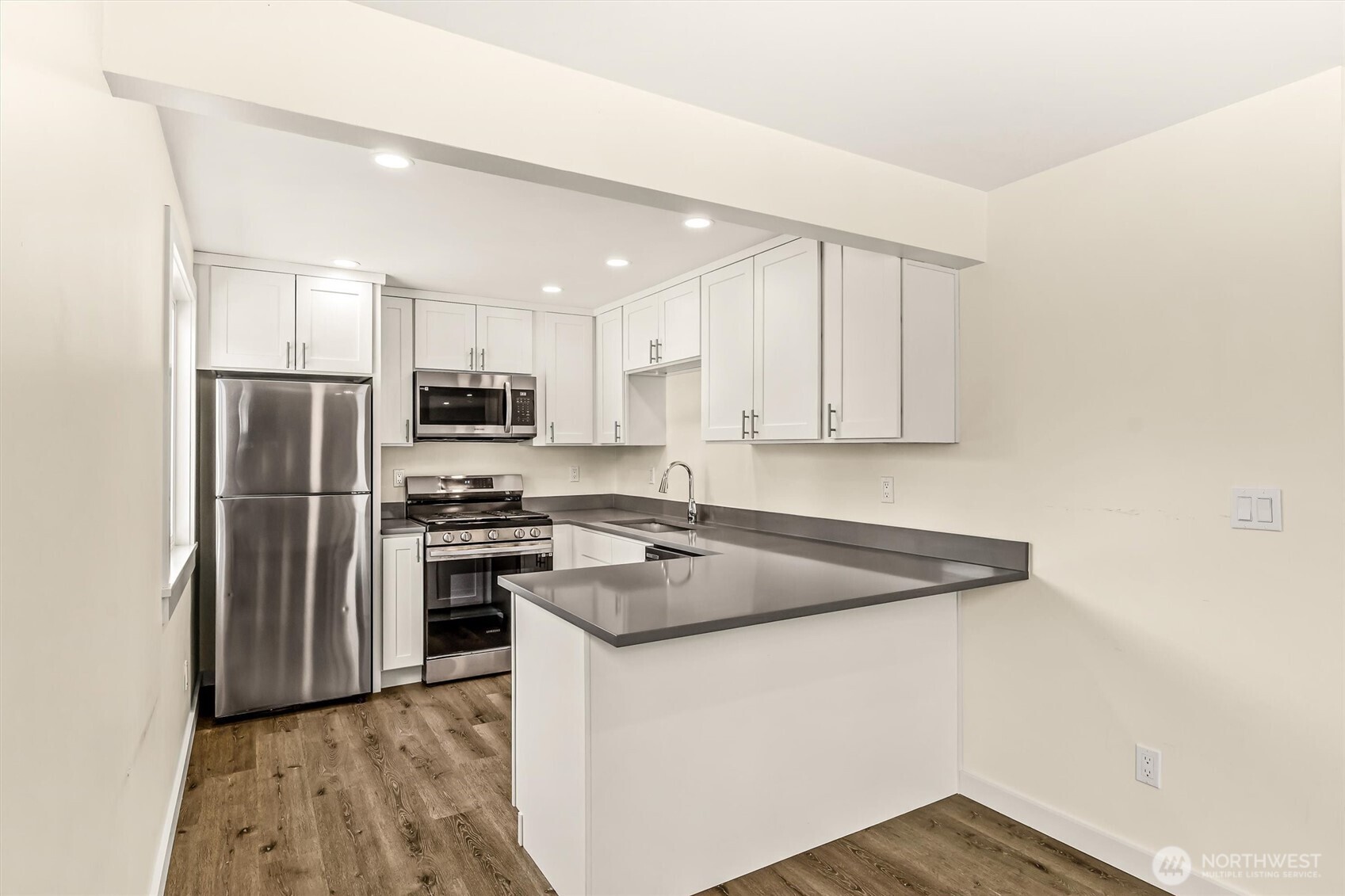9251 N Ashworth Avenue N, Seattle, WA 98103