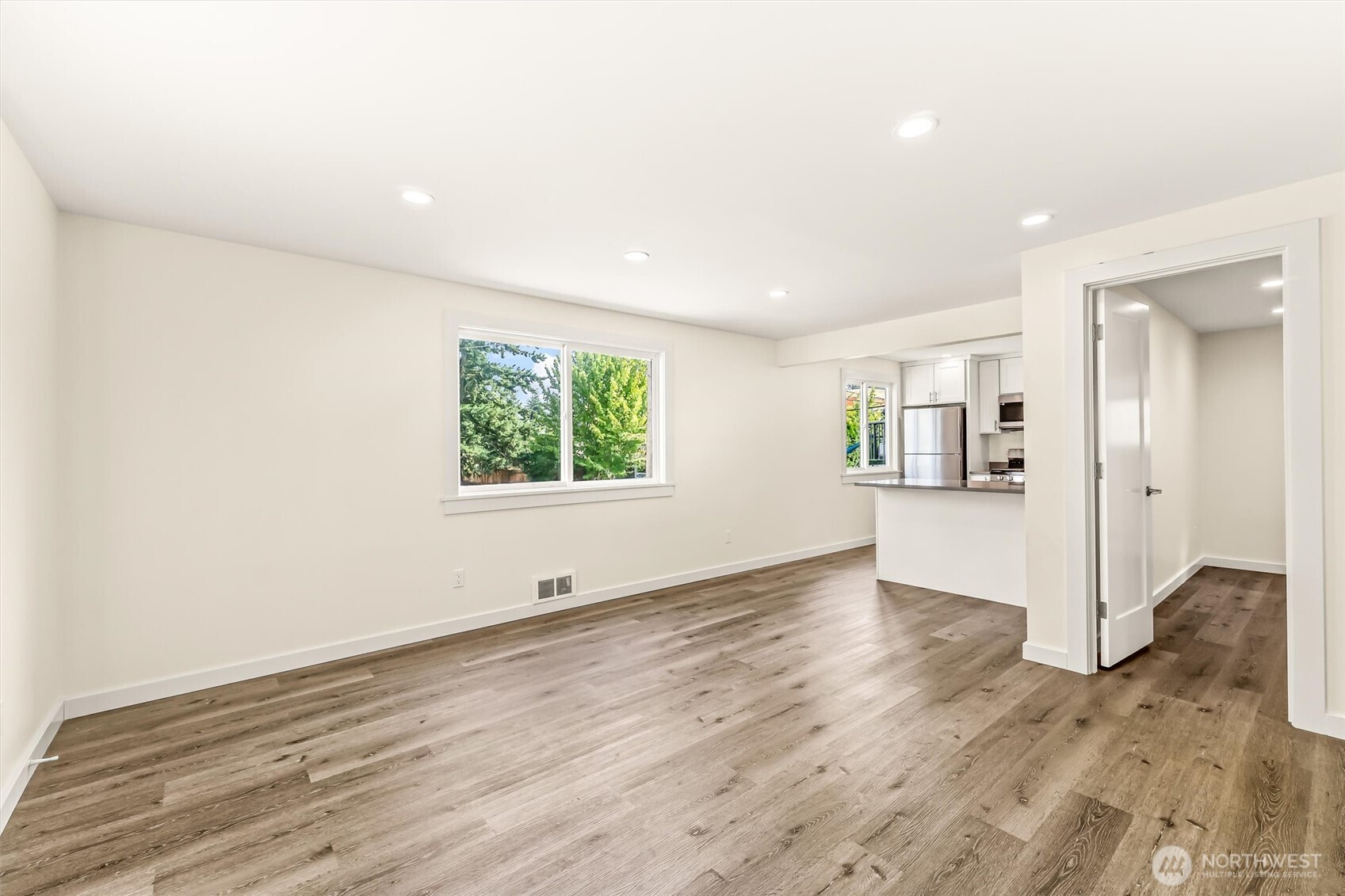 9251 N Ashworth Avenue N, Seattle, WA 98103