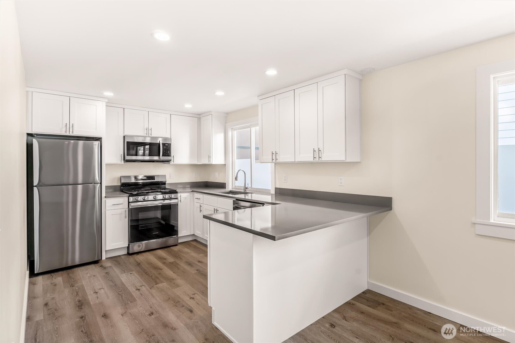 9251 N Ashworth Avenue N, Seattle, WA 98103