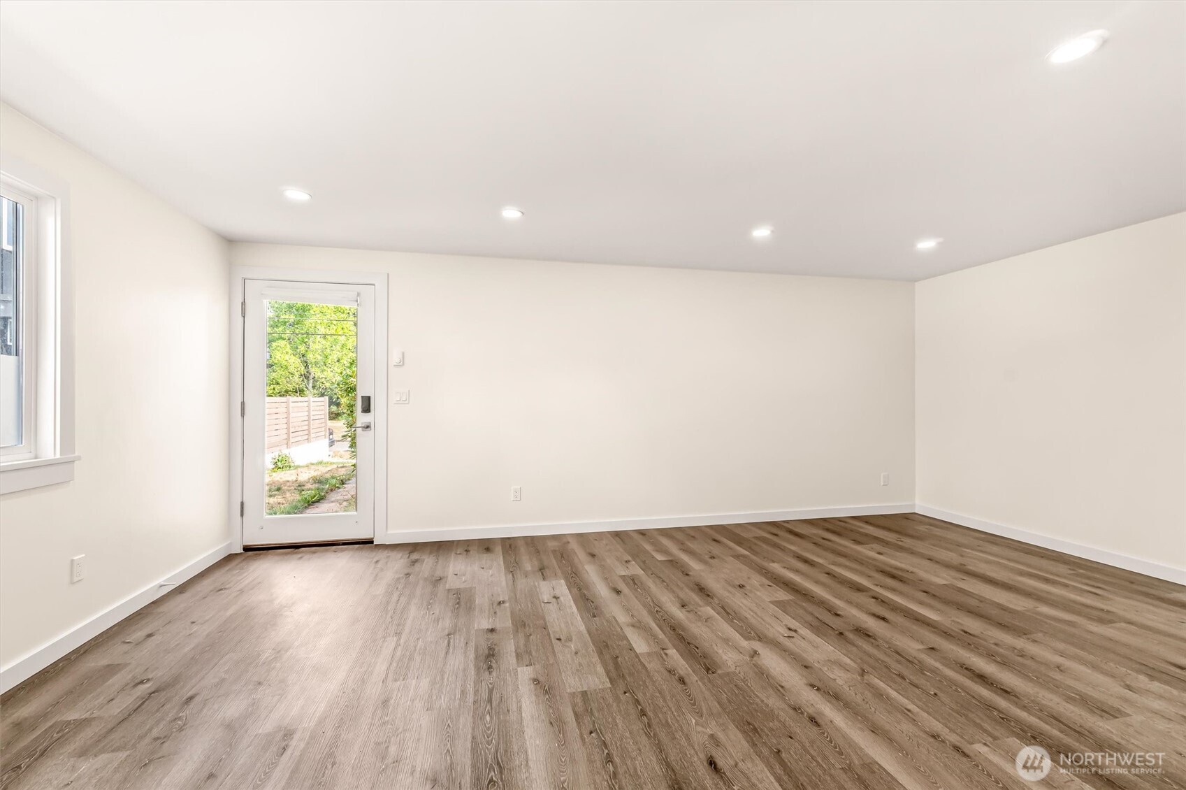 9251 N Ashworth Avenue N, Seattle, WA 98103