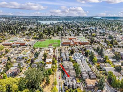 9251 N Ashworth Avenue N, Seattle, WA 98103 - Photo 37