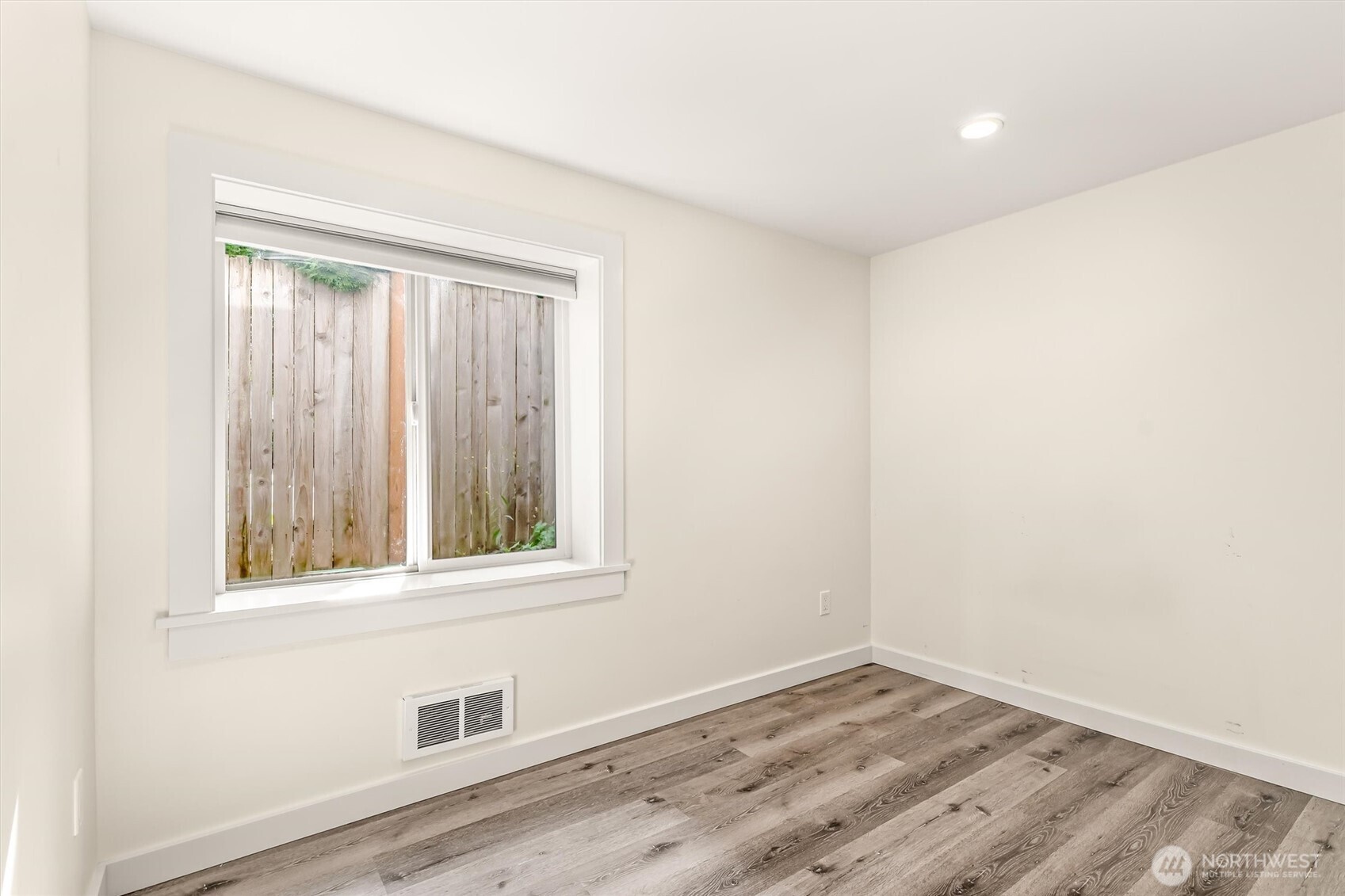 9251 N Ashworth Avenue N, Seattle, WA 98103